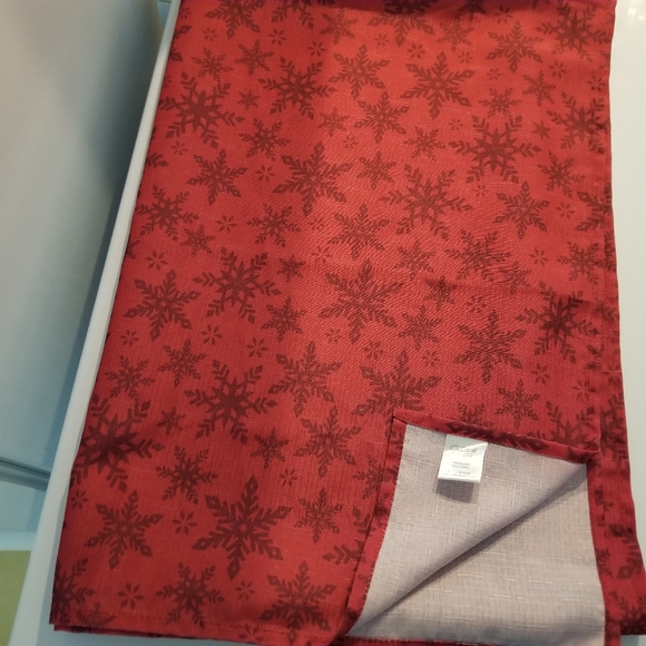 Christmas jaclyn Smith table cover - Picture 1 of 4